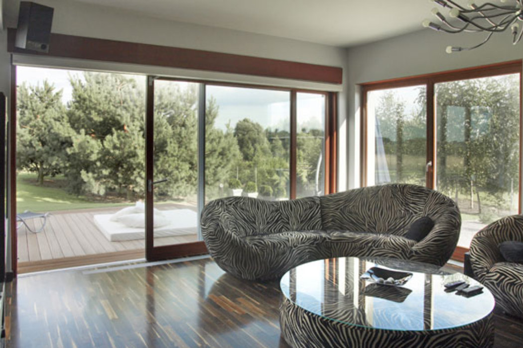 Cheap Lift and slide doors realization in Edinburgh - Uniwindows.co.uk