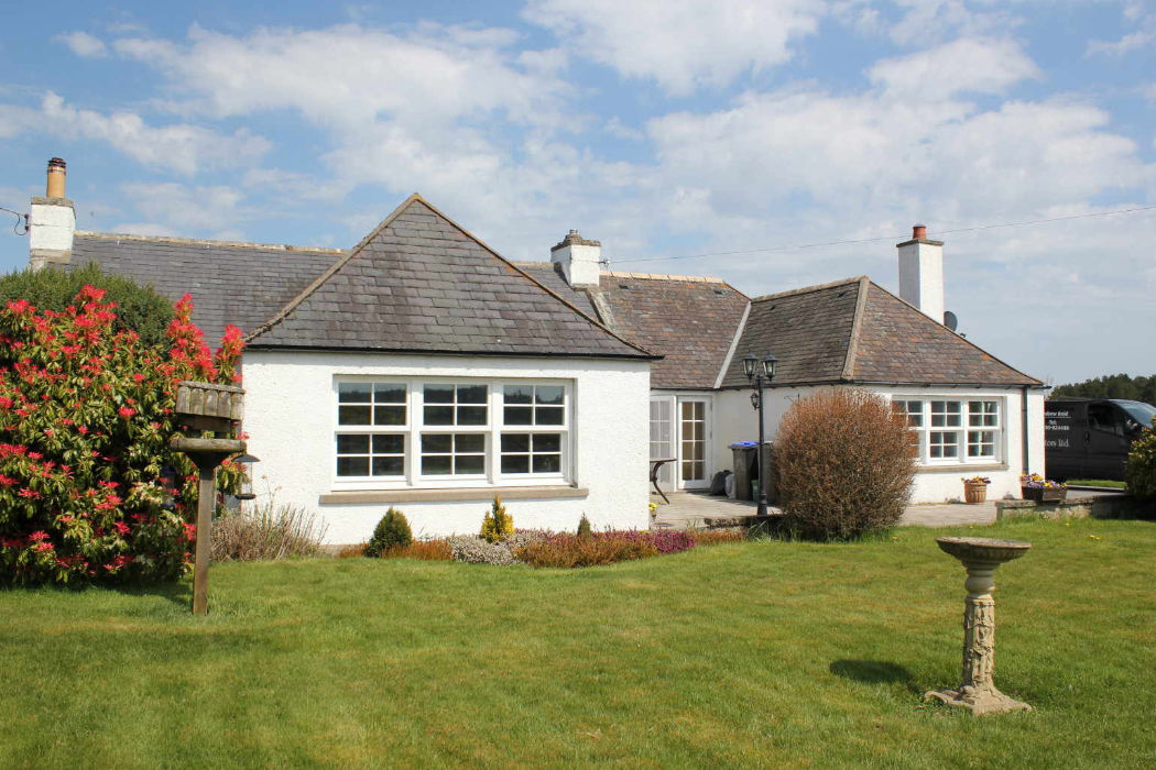 UniWindows Delivers Exceptional Sash and Case Windows Installation Project in Edinburgh - Uniwindows.co.uk