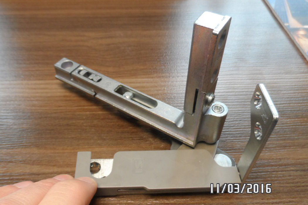 Concealed Hinges - IV92 Thermo - Uniwindows.co.uk